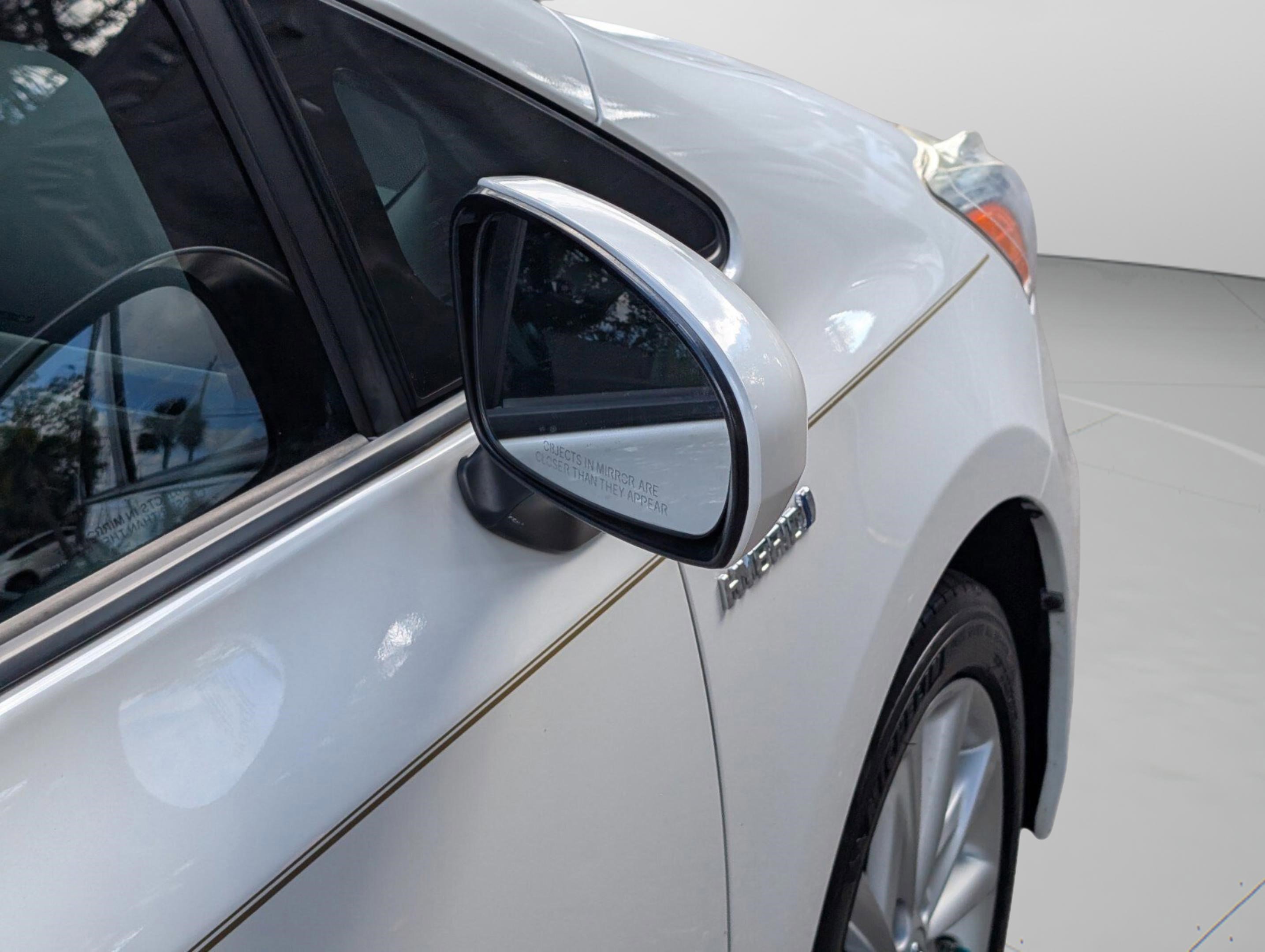 Used 2013 Toyota Prius V Five image 29