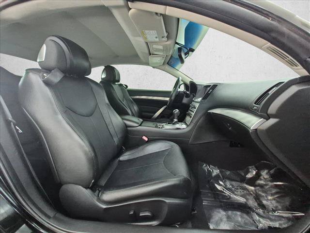 Used 2015 INFINITI Q60 Convertible w/ Premium Package RWD image 26