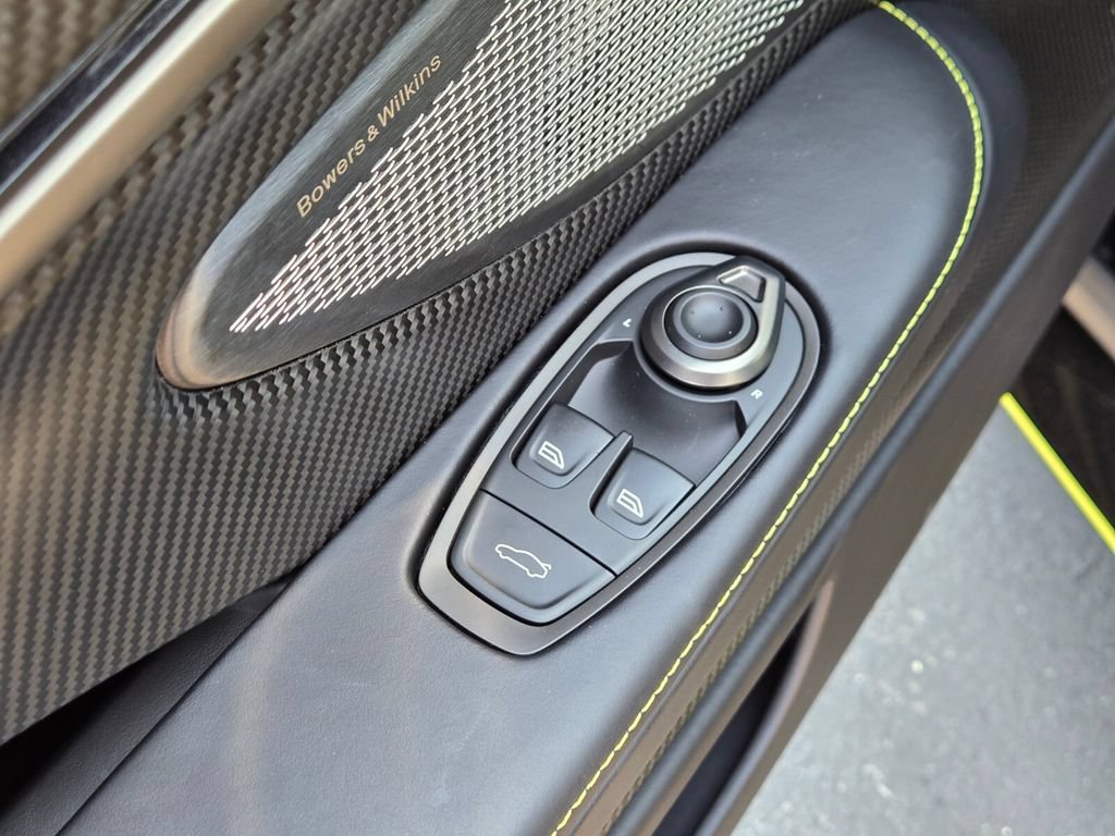 New 2025 Aston Martin Vanquish RWD image 24