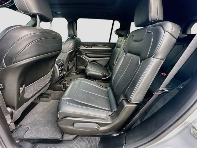 Used 2023 Jeep Grand Cherokee L Overland AWD/4WD image 26
