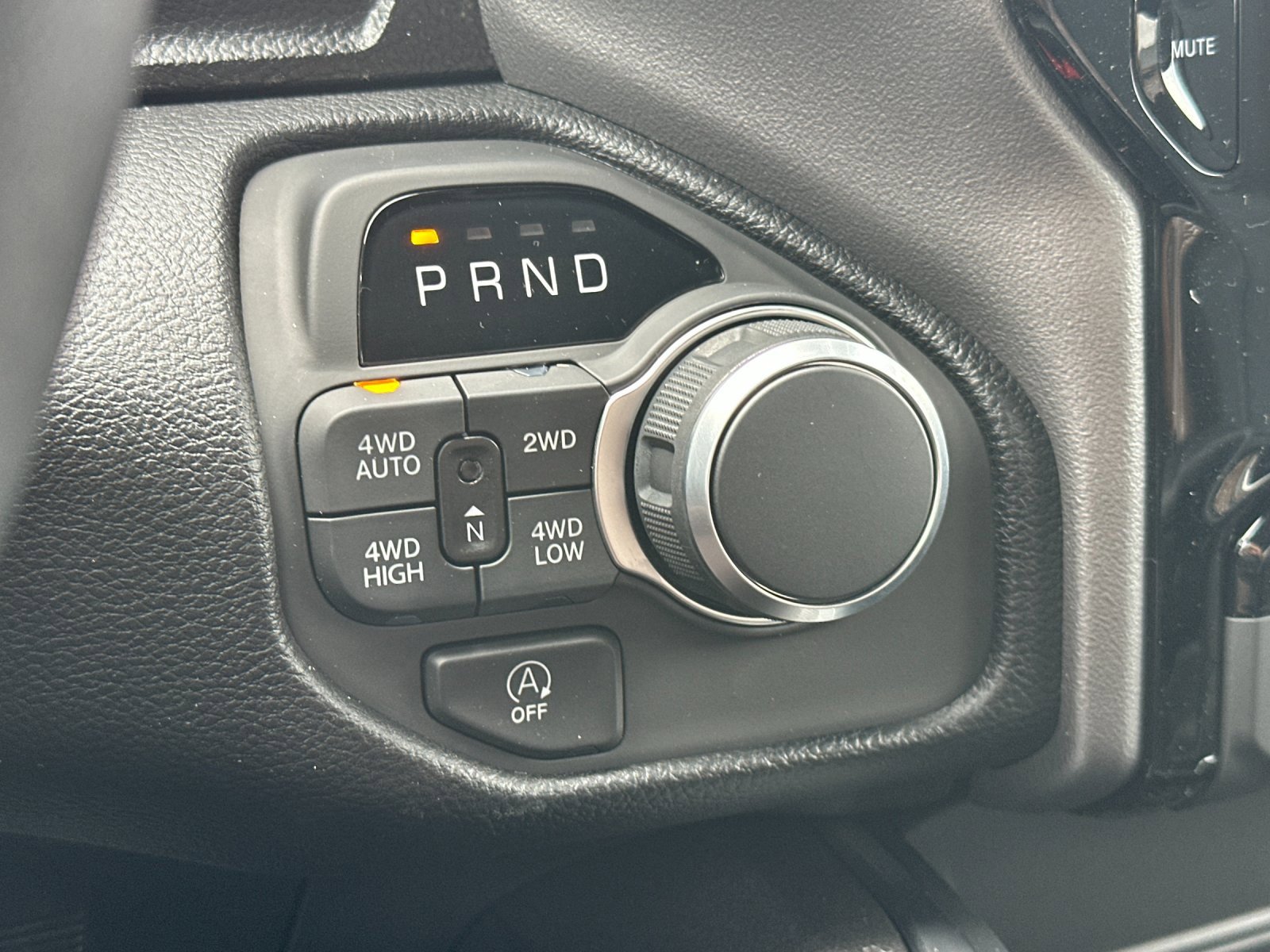 New 2026 RAM 1500 4x4 Crew Cab image 21