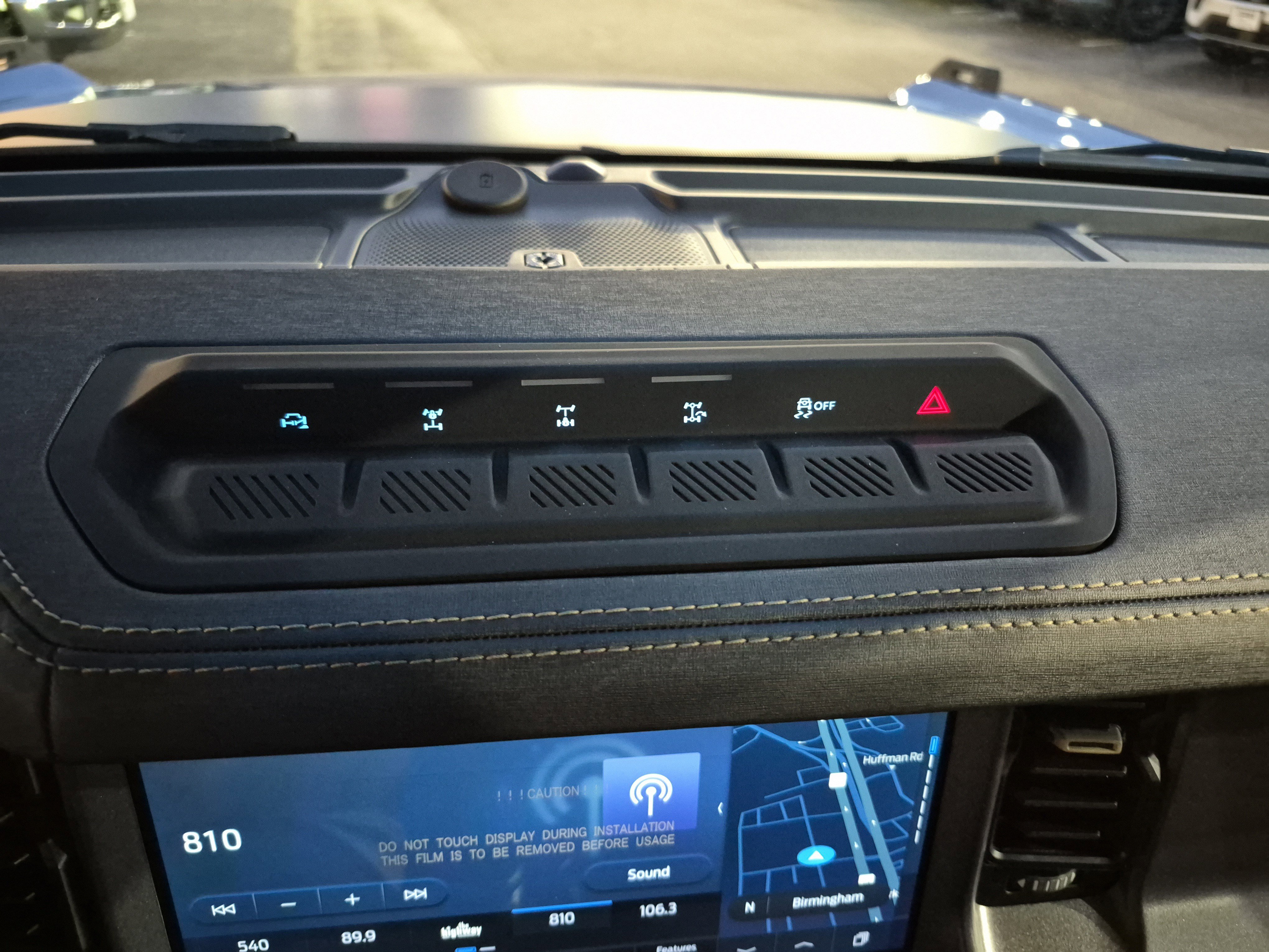 New 2025 Ford Bronco Badlands image 32