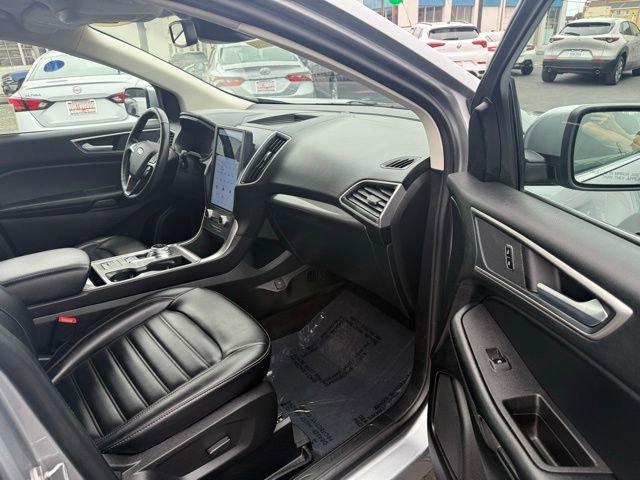 Used 2023 Ford Edge SEL image 13