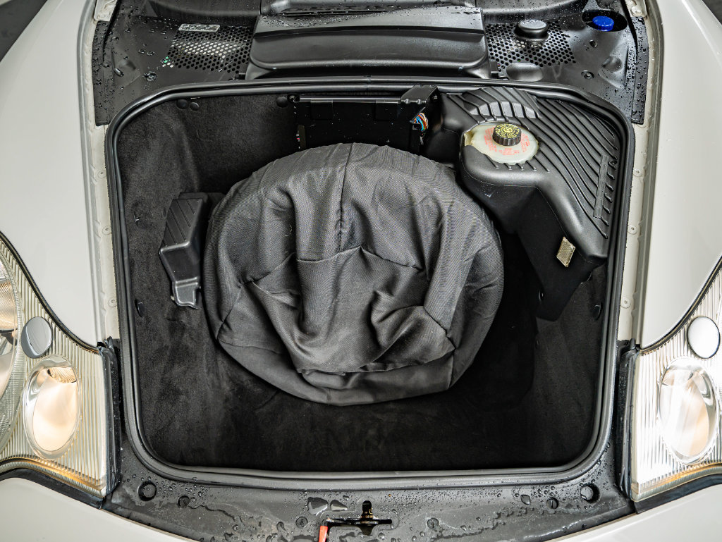 Used 2003 Porsche 911 Carrera RWD image 46