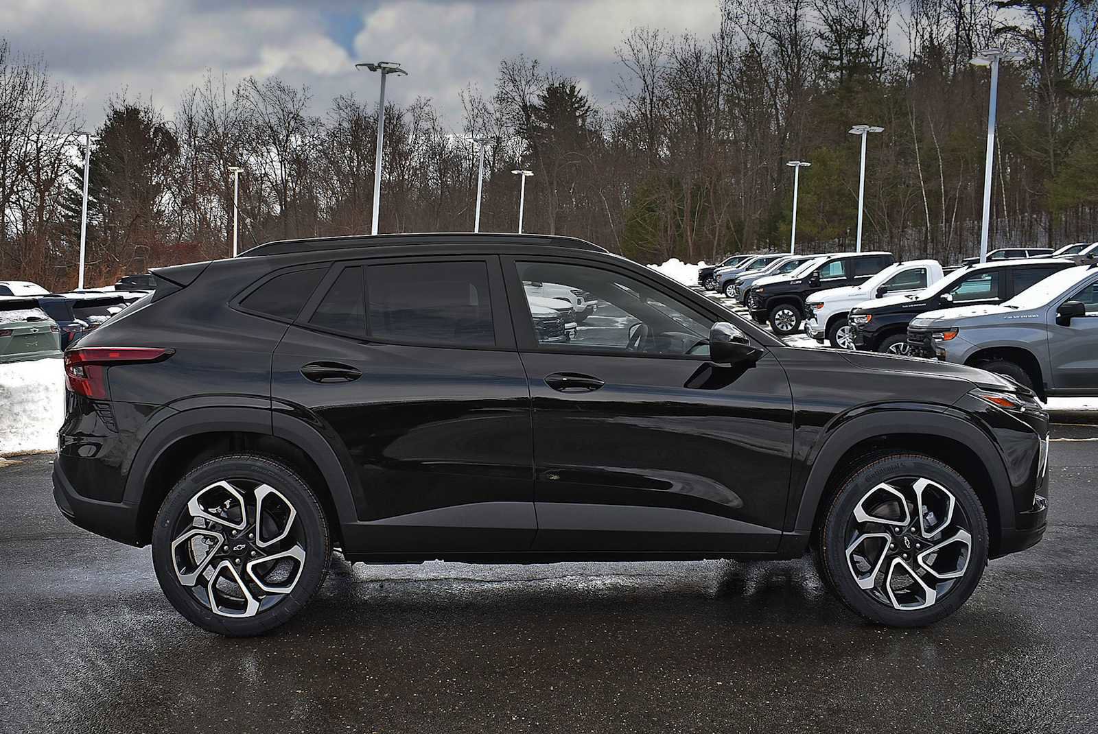 New 2026 Chevrolet Trax RS w/ Driver Confidence Package image 6