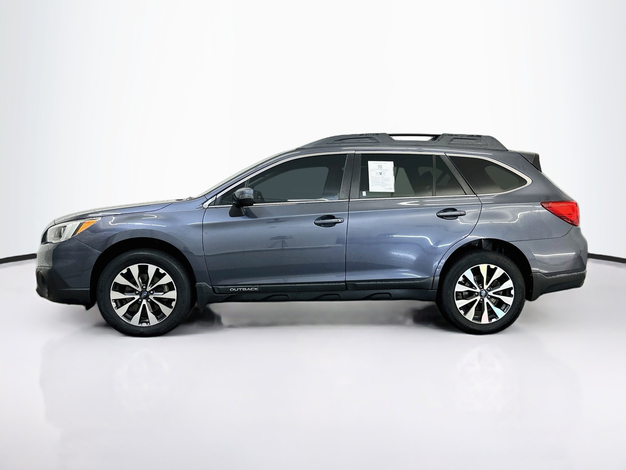 Used 2017 Subaru Outback 2.5i Limited AWD/4WD image 4