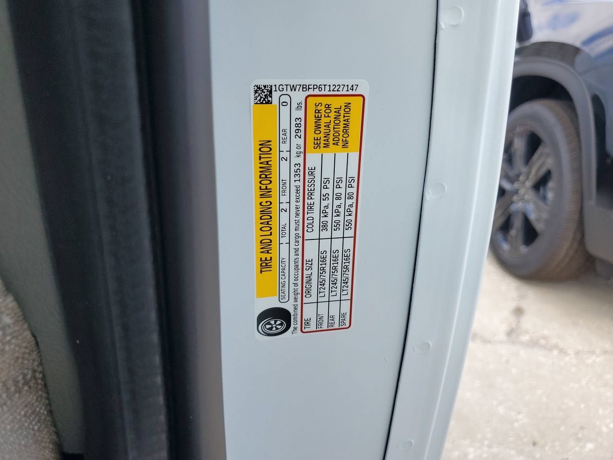 New 2026 GMC Savana 2500 Extended RWD image 28