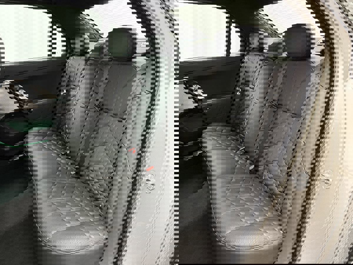 Used 2024 BMW 740i xDrive image 44