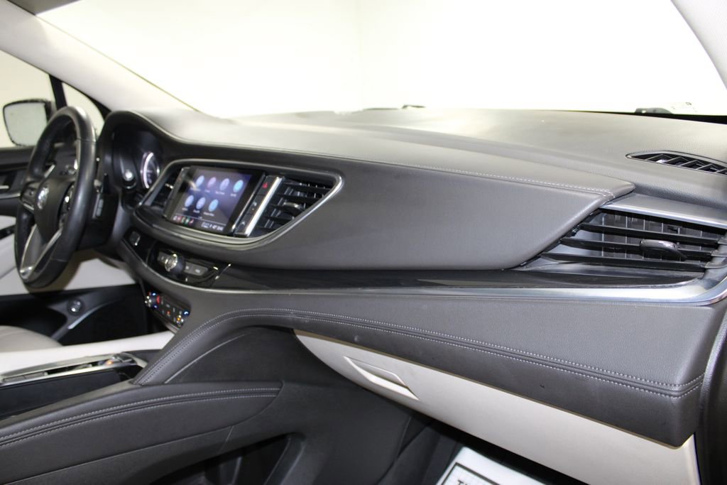 Used 2024 Buick Enclave Essence w/ Sport Touring Edition image 29