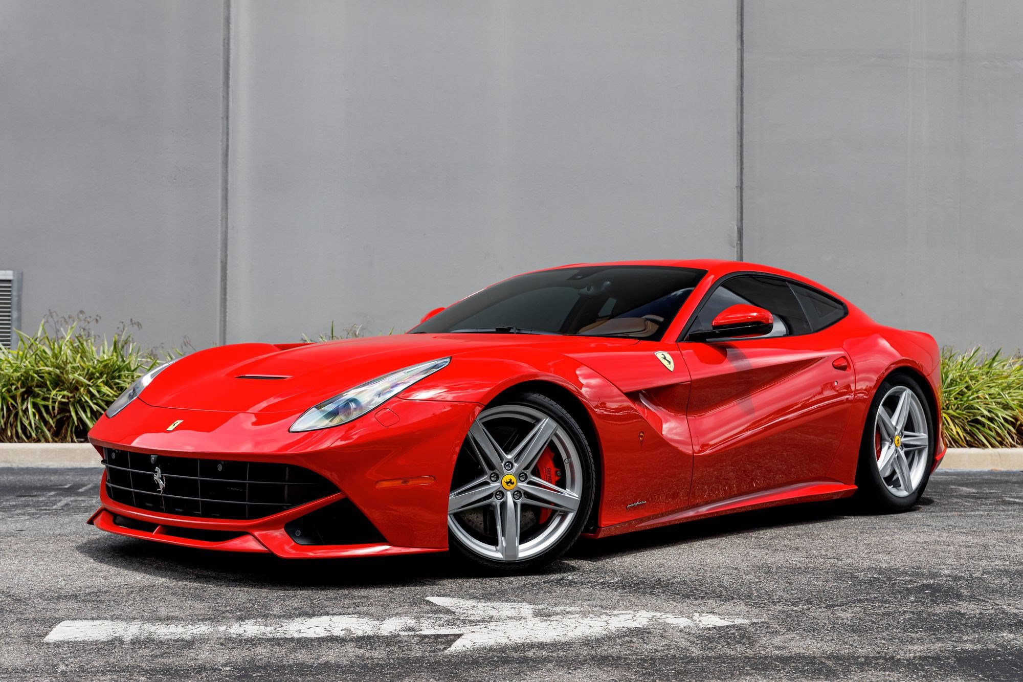 Used 2016 Ferrari F12 Berlinetta RWD image 46