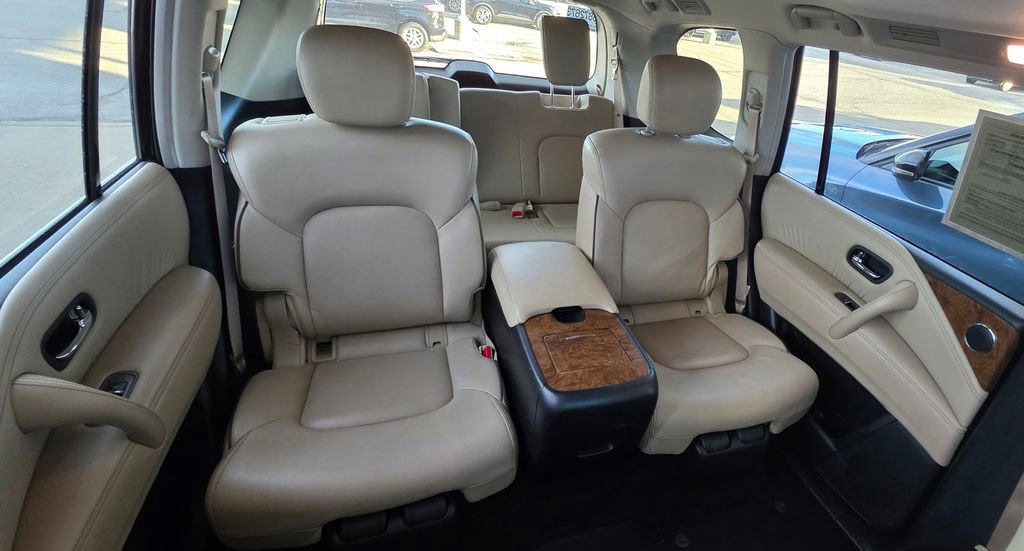 Used 2024 Nissan Armada SL w/ Captain's Chairs Package image 31