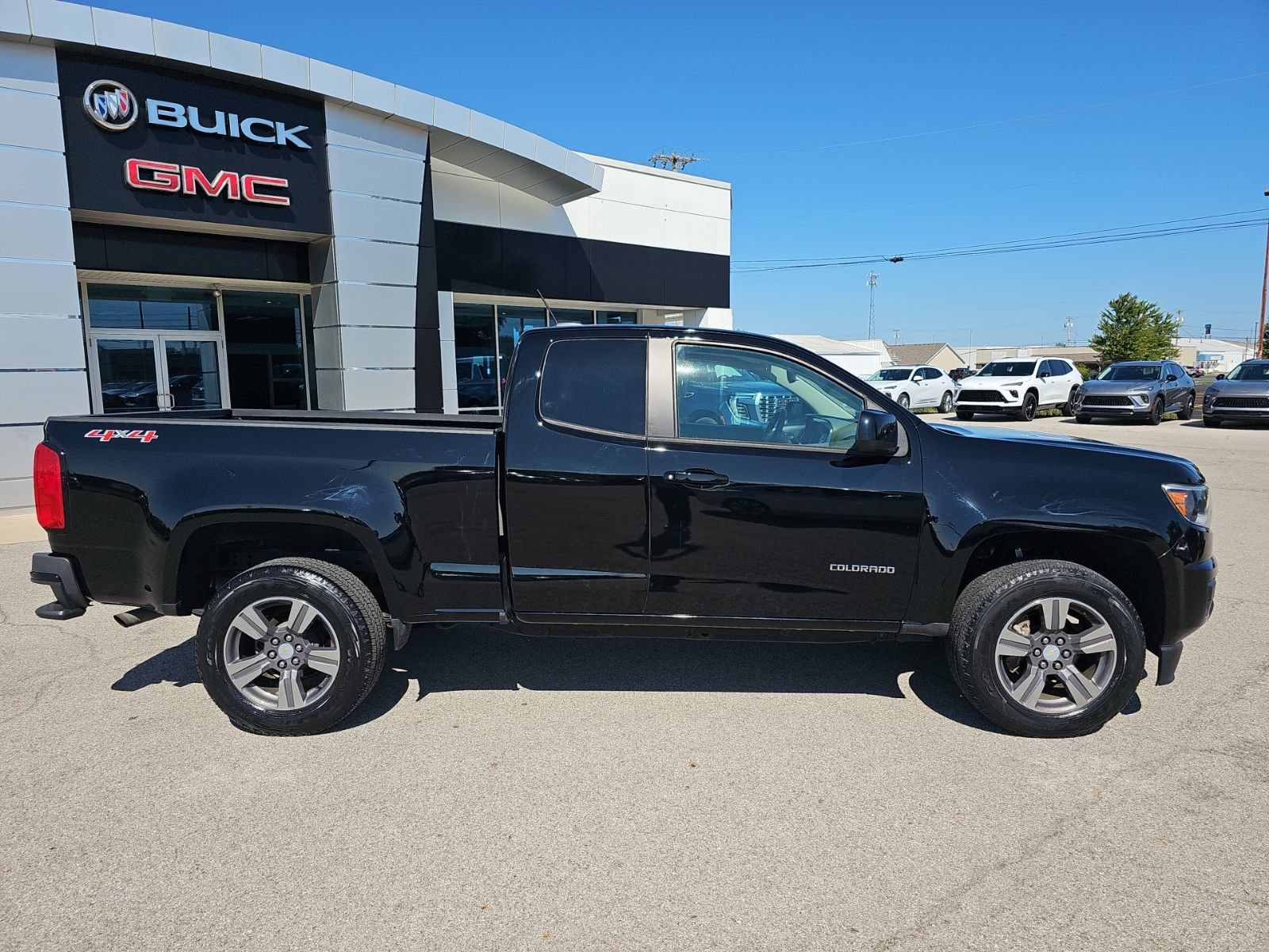 Used 2018 Chevrolet Colorado W/T w/ Custom Special Edition AWD/4WD image 29