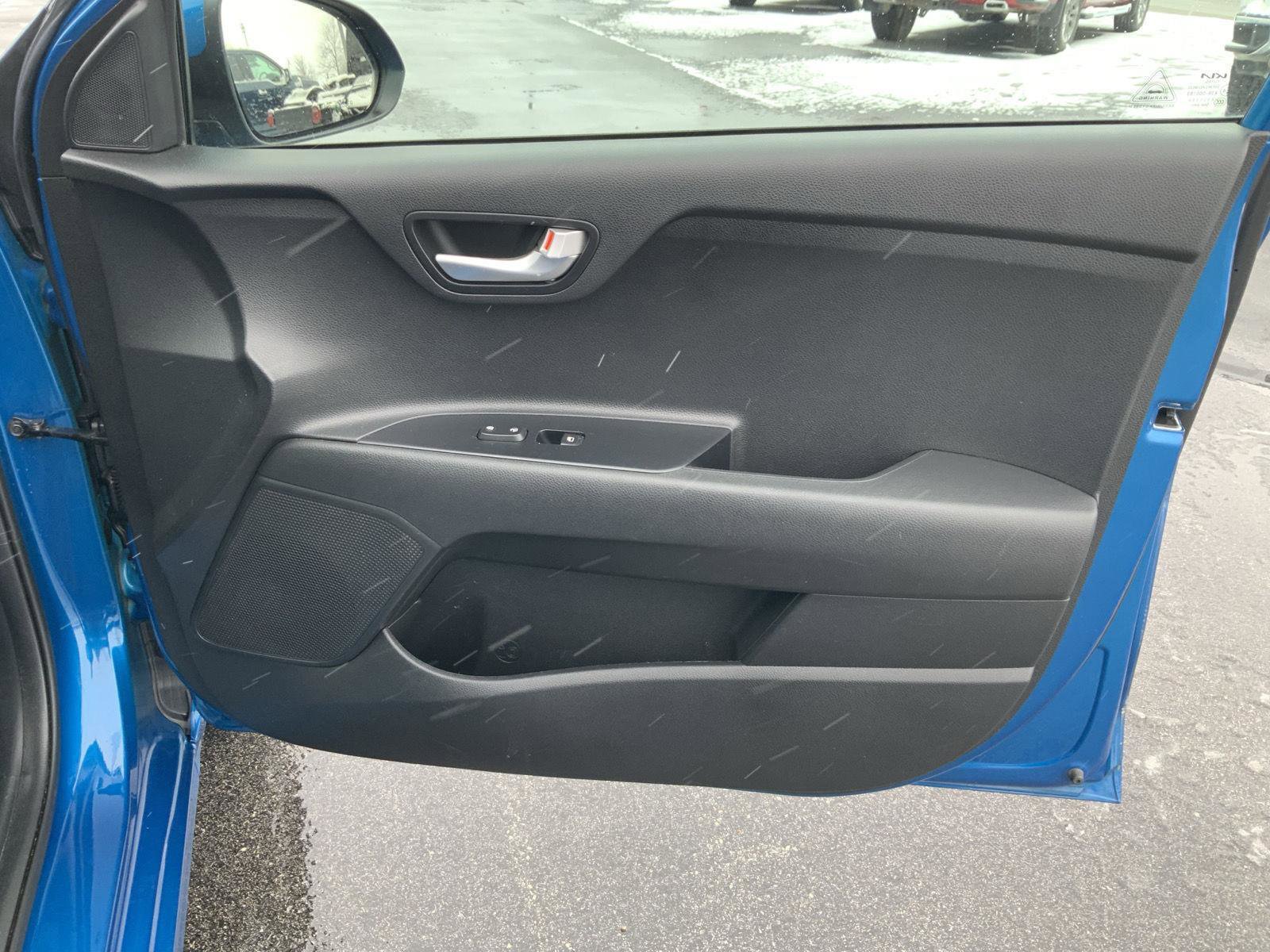 Used 2022 Kia Rio S w/ Technology Package image 54