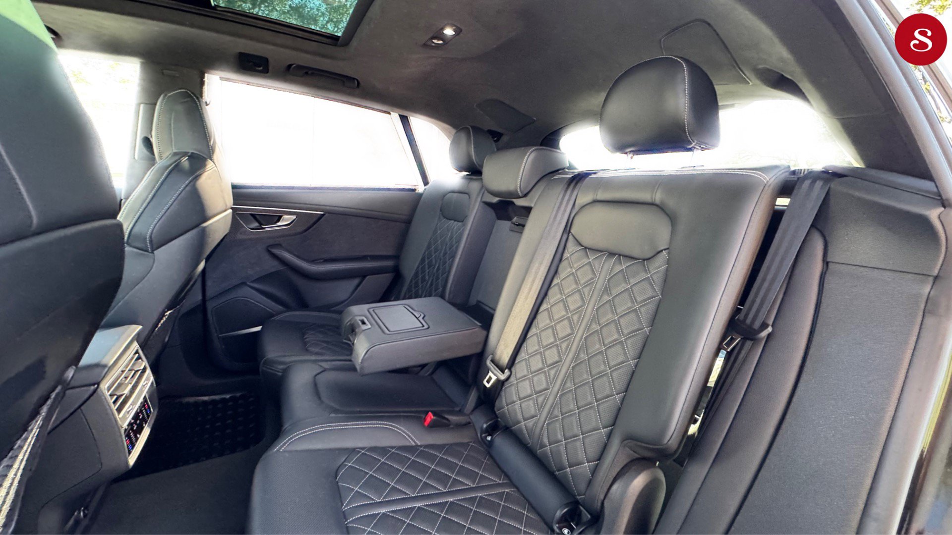 Used 2023 Audi SQ8 Prestige w/ Prestige Package AWD/4WD image 17