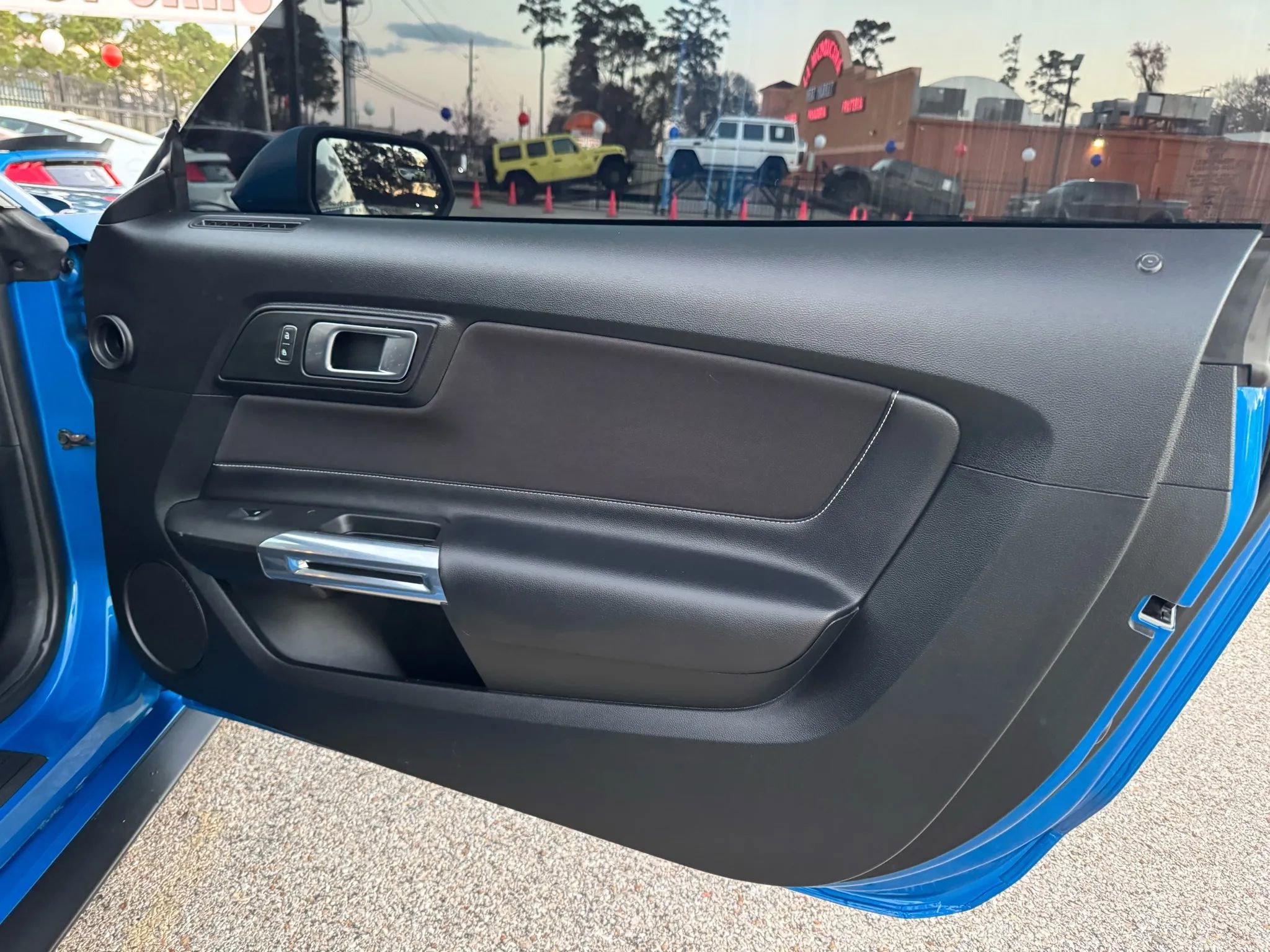 Used 2020 Ford Mustang GT Premium image 18