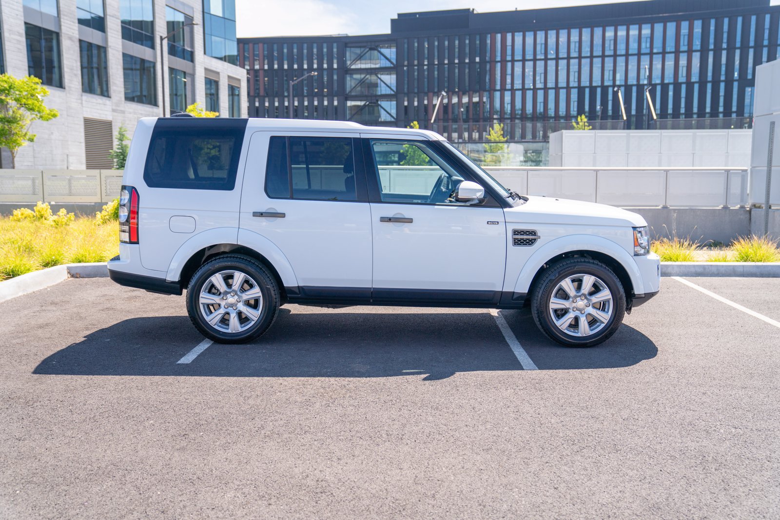 Used 2014 Land Rover LR4 HSE AWD/4WD image 8