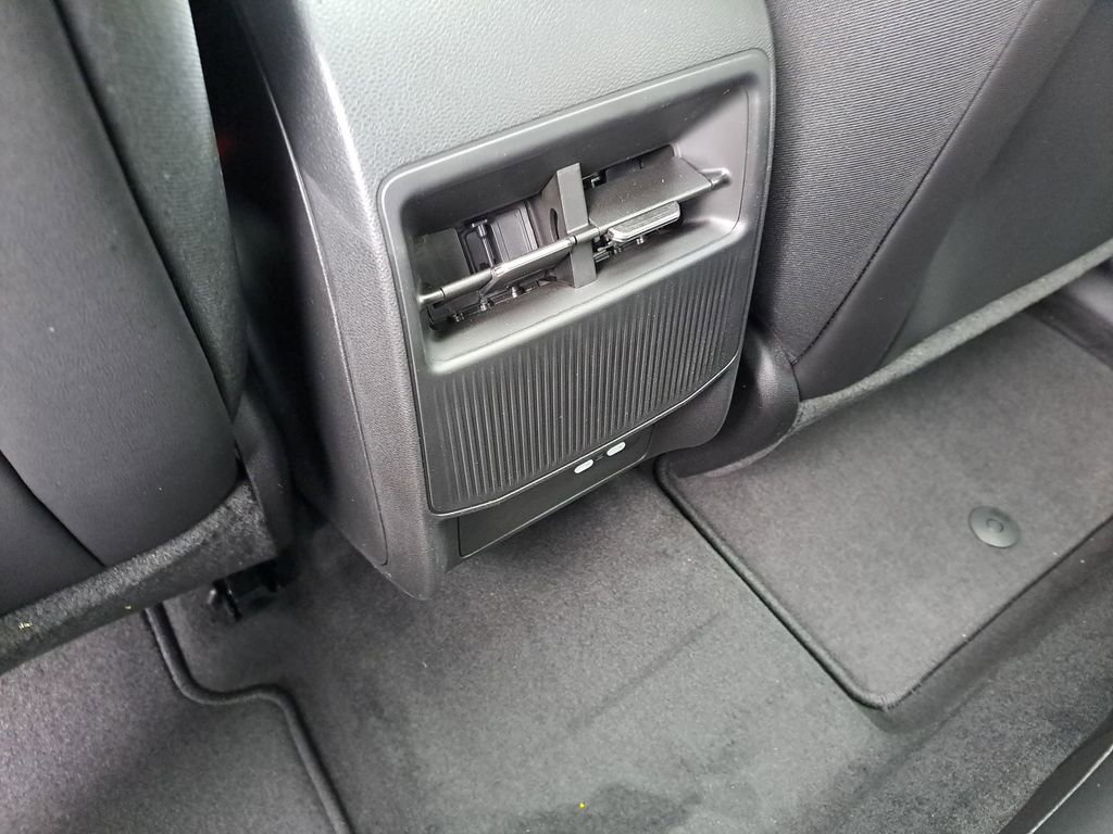 New 2026 Jeep Cherokee Limited image 9