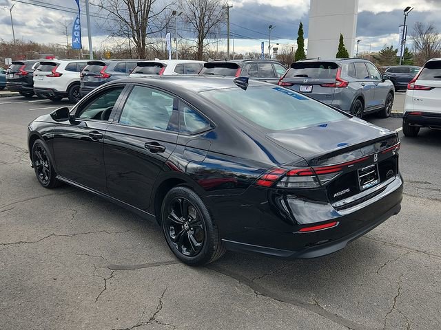 Used 2025 Honda Accord SE image 4