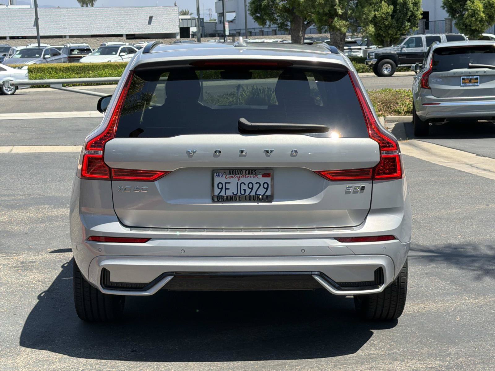 Certified 2024 Volvo XC60 B5 Plus w/ Protection Package Premier AWD/4WD image 6