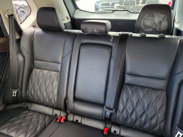 Used 2023 Nissan Rogue Platinum w/ Platinum Premium Package image 10