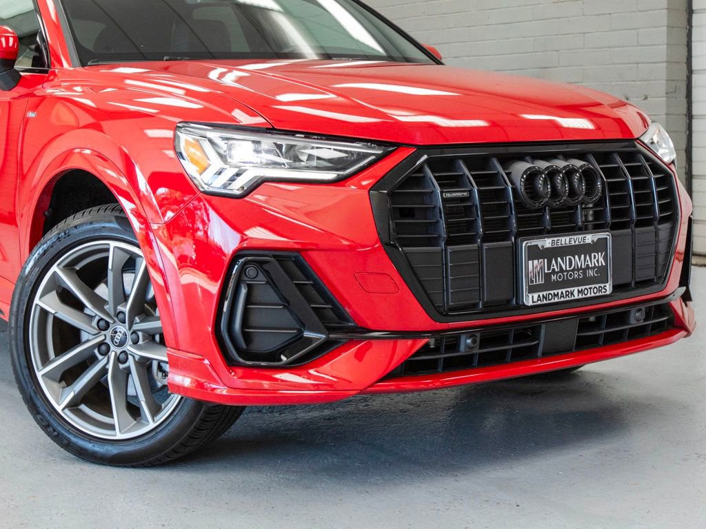 Used 2024 Audi Q3 2.0T Premium w/ Convenience Package image 8