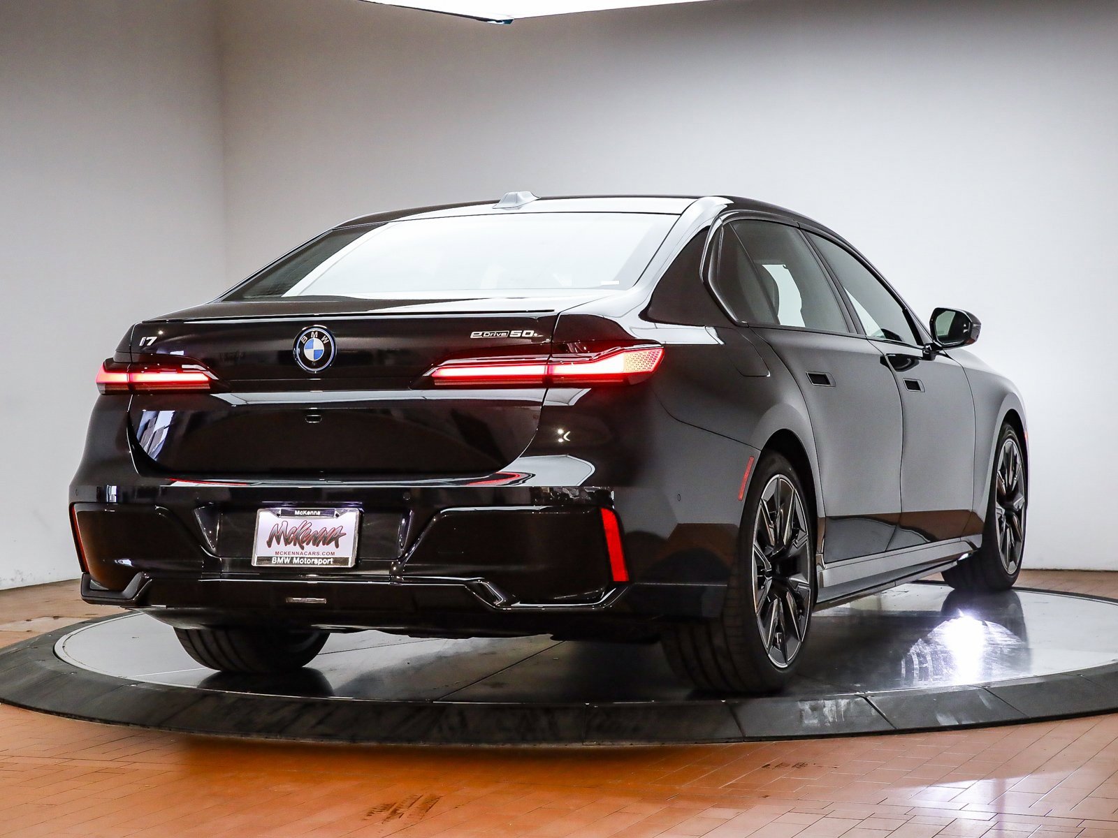 New 2026 BMW i7 eDrive50 w/ M Sport Package image 7
