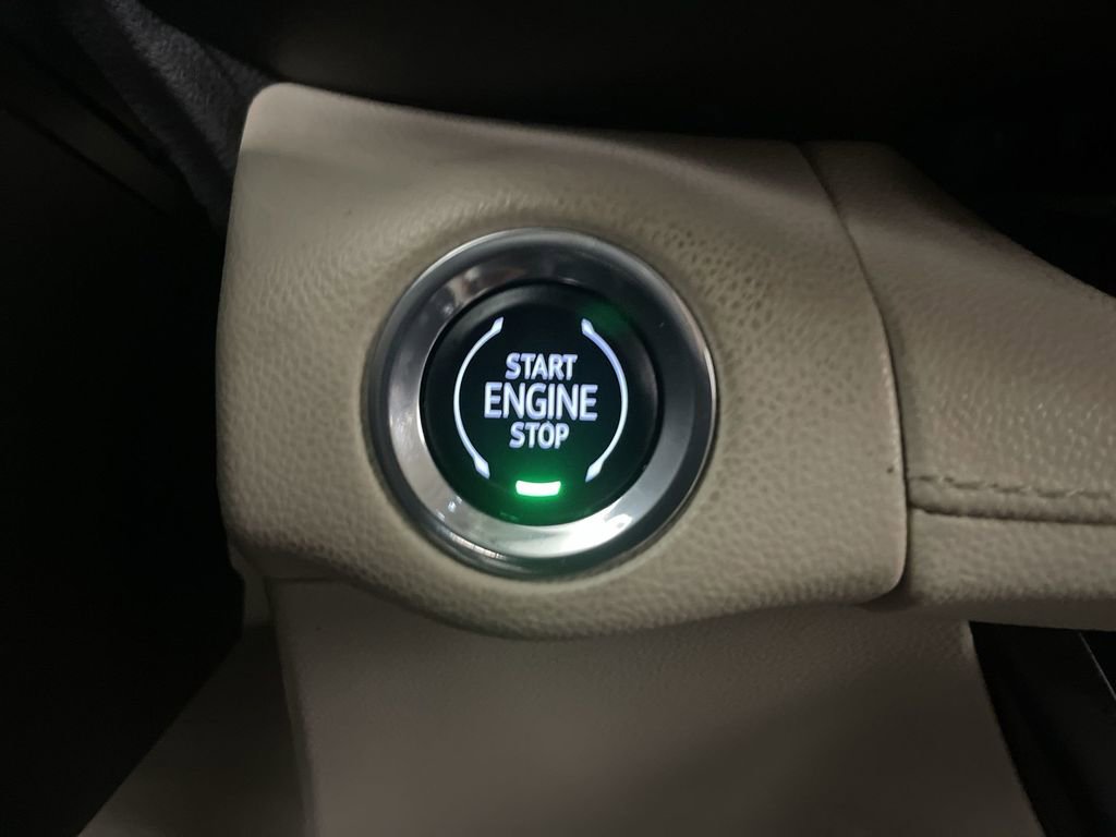 Used 2023 Buick Envision Preferred FWD image 10