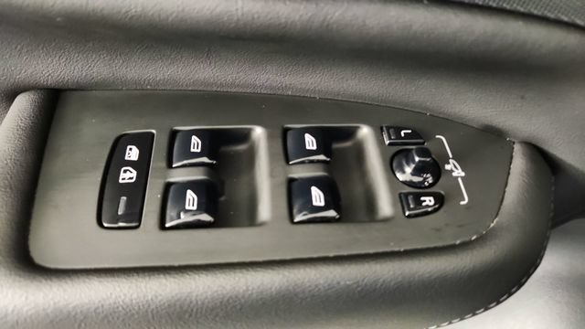 Certified 2023 Volvo XC90 B5 Plus w/ Protection Package Premier AWD/4WD image 10