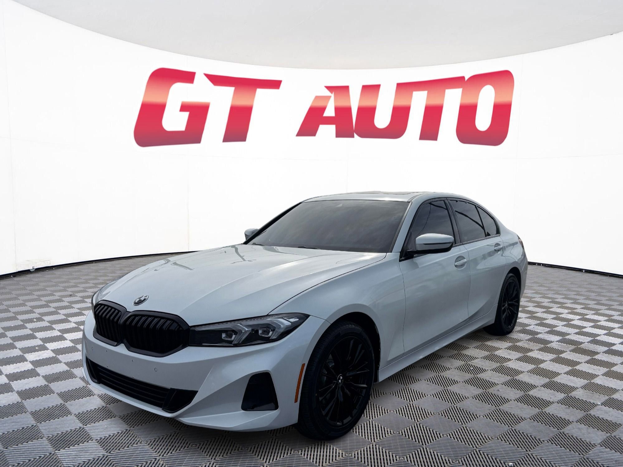 Used 2023 BMW 330i xDrive Sedan w/ Convenience Package image 3