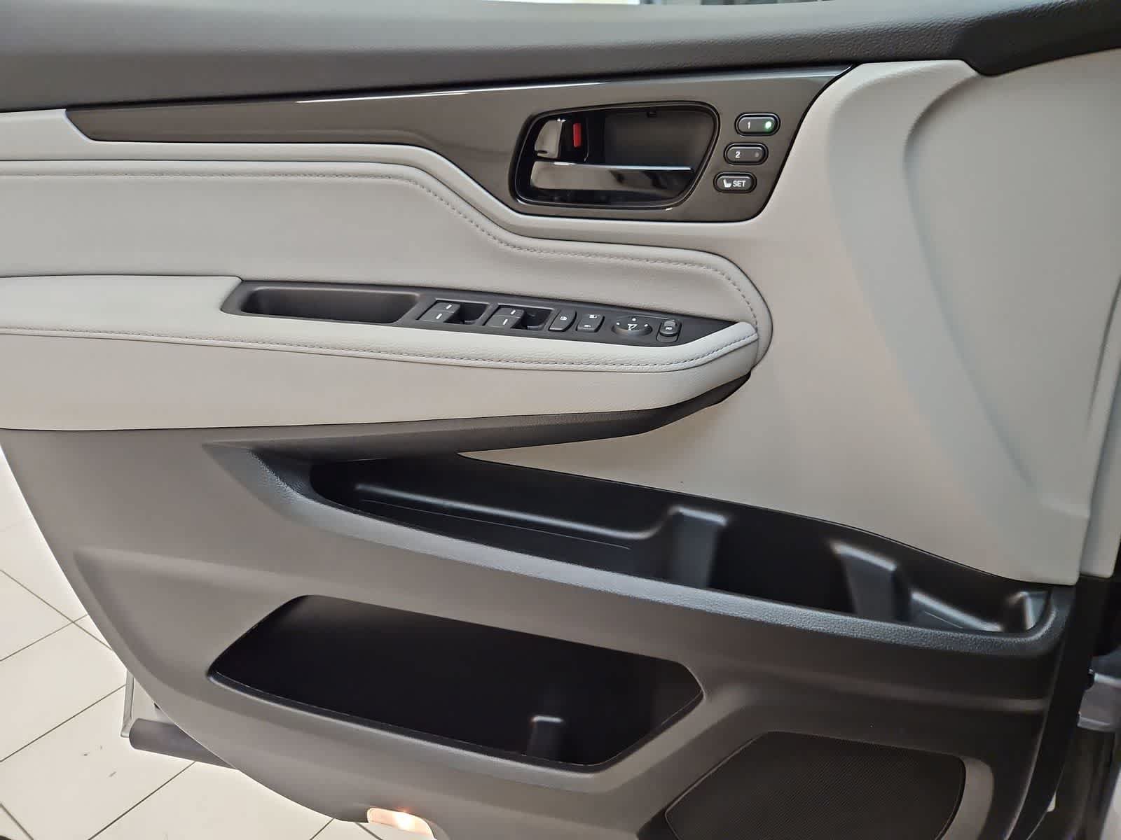 Certified 2023 Honda Odyssey Touring image 17