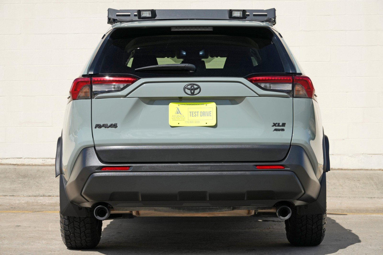 Used 2021 Toyota RAV4 XLE AWD/4WD image 10