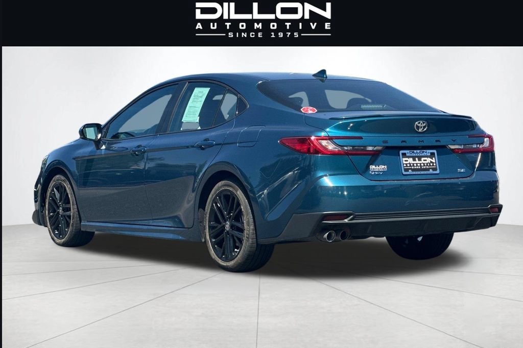 Used 2025 Toyota Camry SE FWD image 6