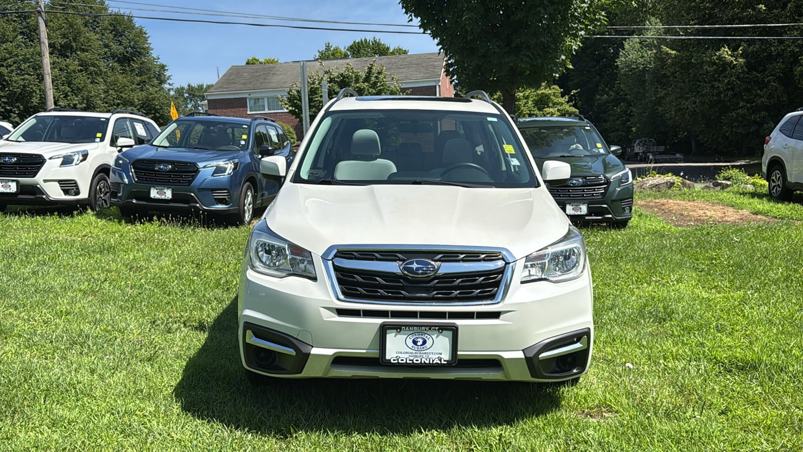 Used 2017 Subaru Forester 2.5i Premium w/ All-Weather Package AWD/4WD image 4