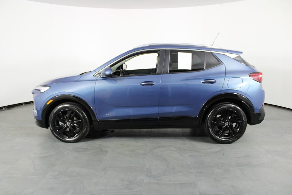Used 2025 Buick Encore GX Sport Touring FWD image 11