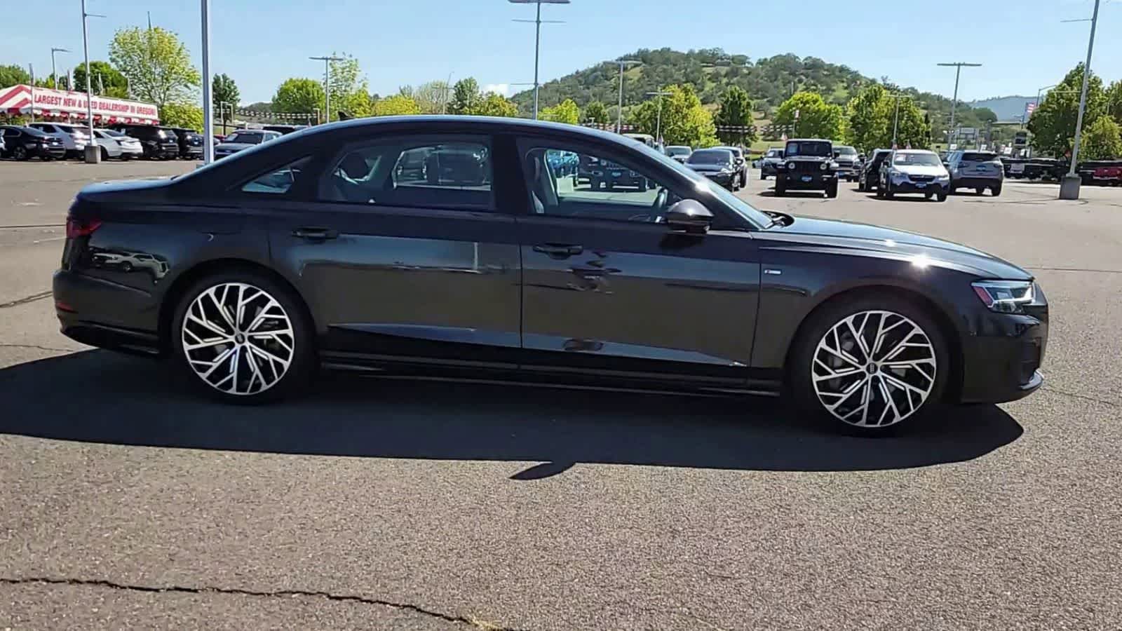 Used 2023 Audi A8 L 3.0T AWD/4WD image 9