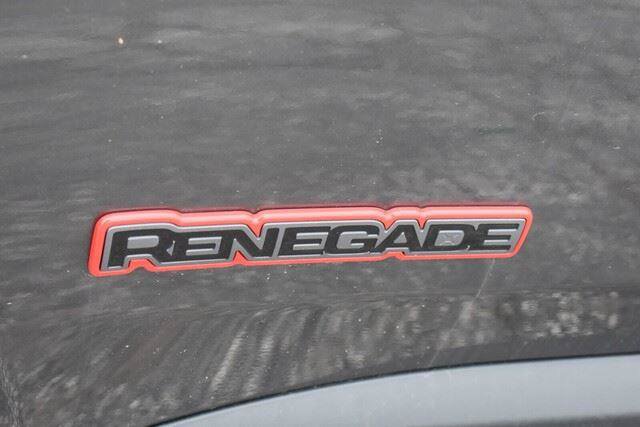 Used 2019 Jeep Renegade Trailhawk w/ Cold Weather Group II AWD/4WD image 14