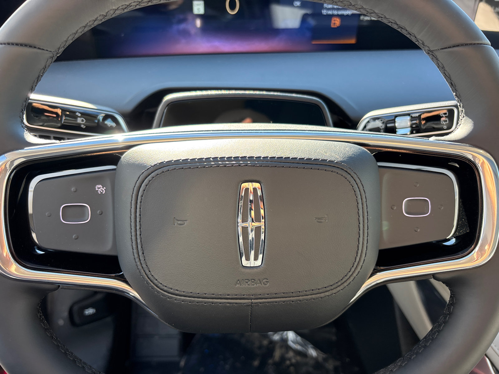 New 2026 Lincoln Nautilus Reserve w/ Jet Appearance Package AWD/4WD image 15