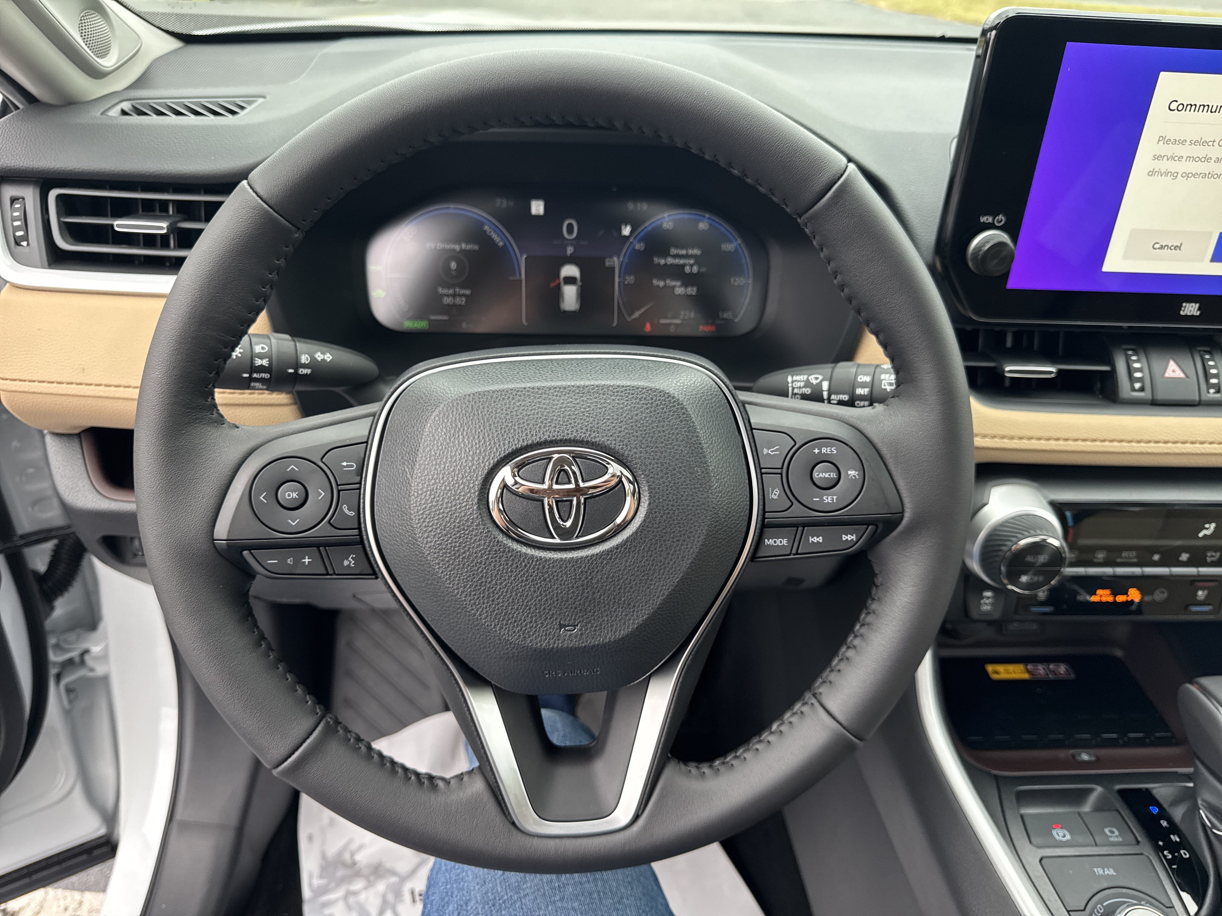New 2025 Toyota RAV4 Limited w/ Advanced Technology Package AWD/4WD image 17