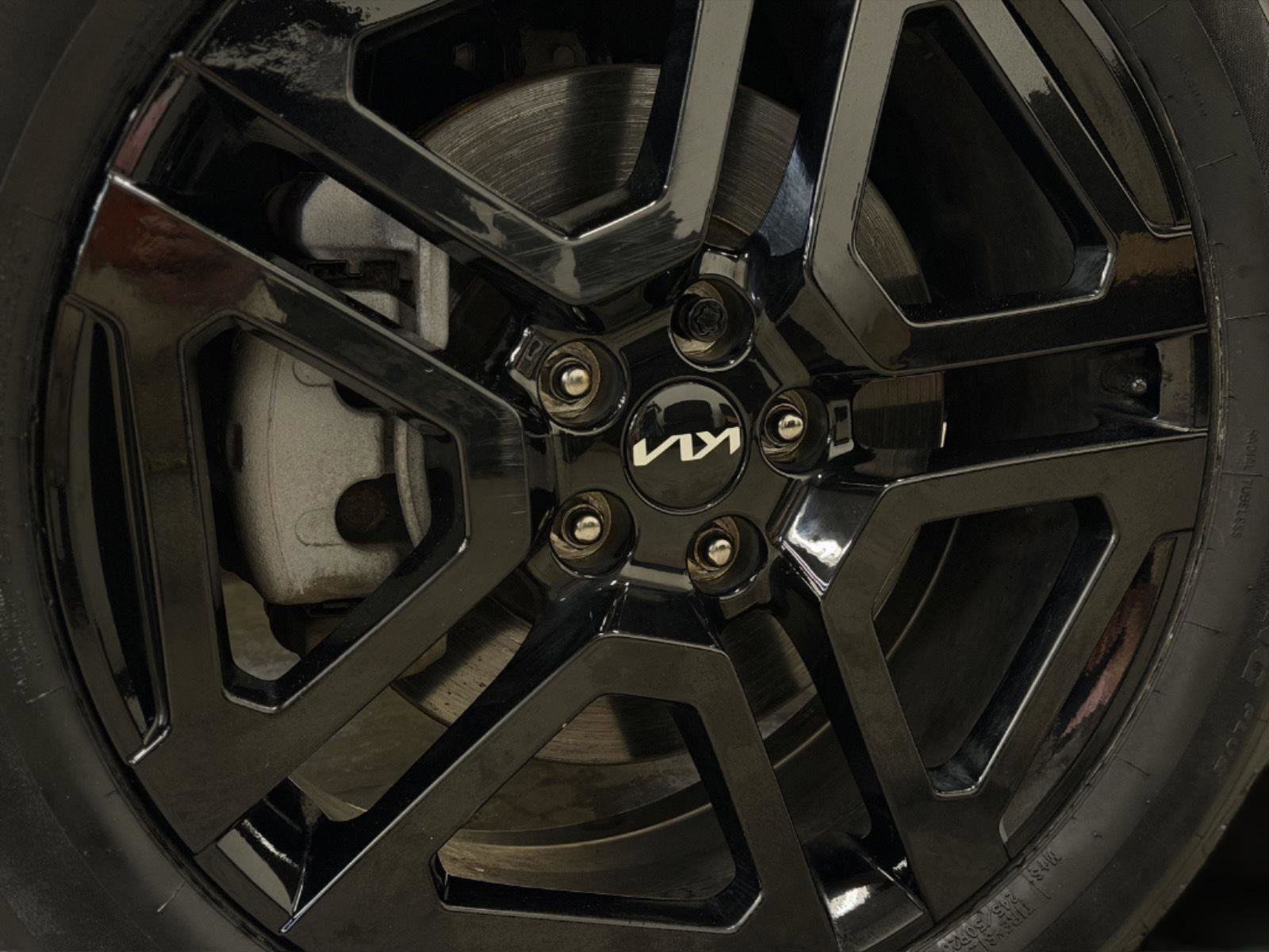 Used 2024 Kia Telluride EX X-Line image 13