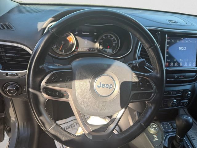 Used 2019 Jeep Cherokee Limited image 12