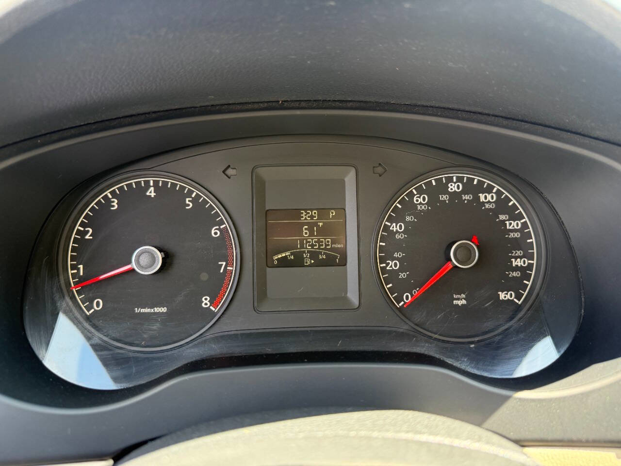 Used 2011 Volkswagen Jetta SE image 18