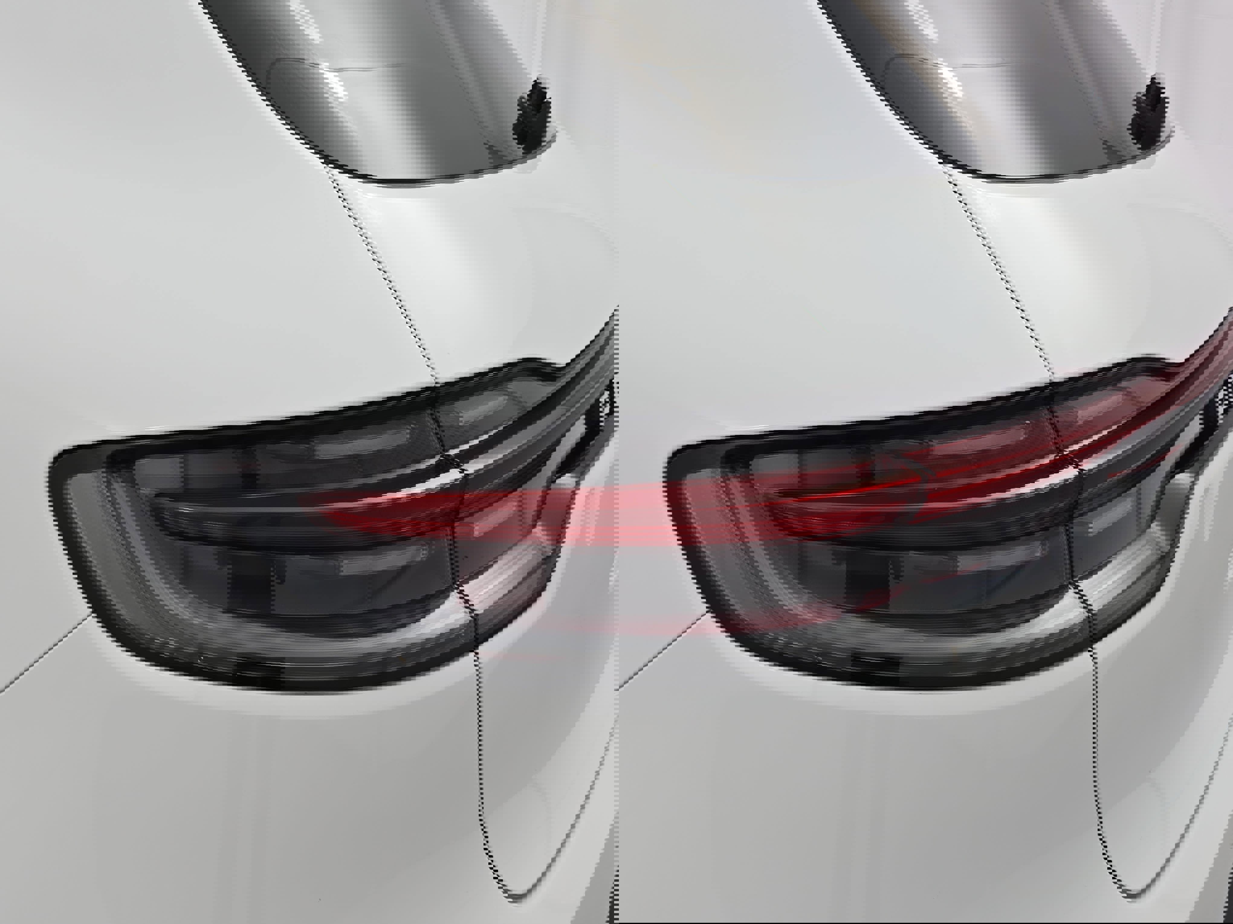 Used 2019 Porsche Macan image 35