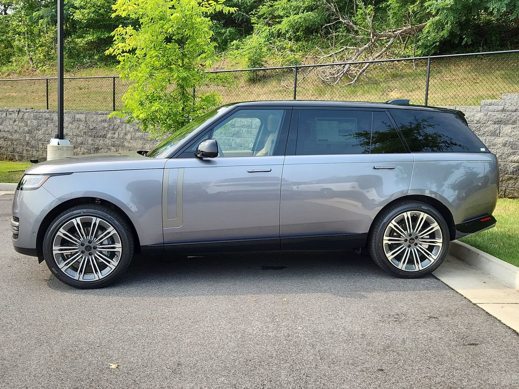 New 2026 Land Rover Range Rover Long Wheelbase SE AWD/4WD image 6