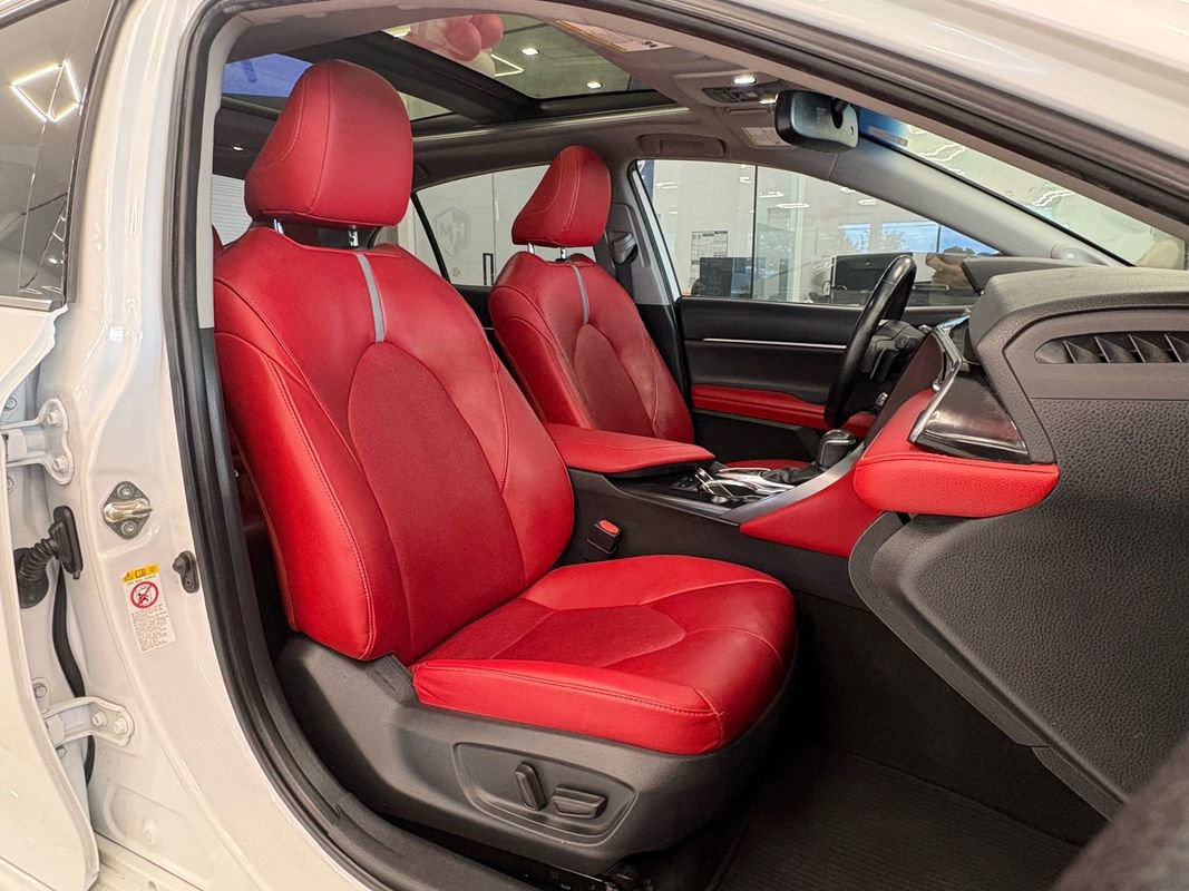 Used 2019 Toyota Camry XSE image 23