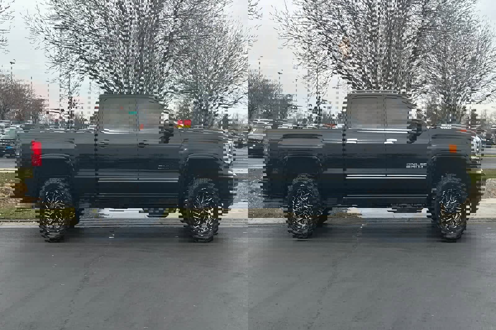 Used 2019 GMC Sierra 2500 Denali w/ Duramax Plus Package image 8