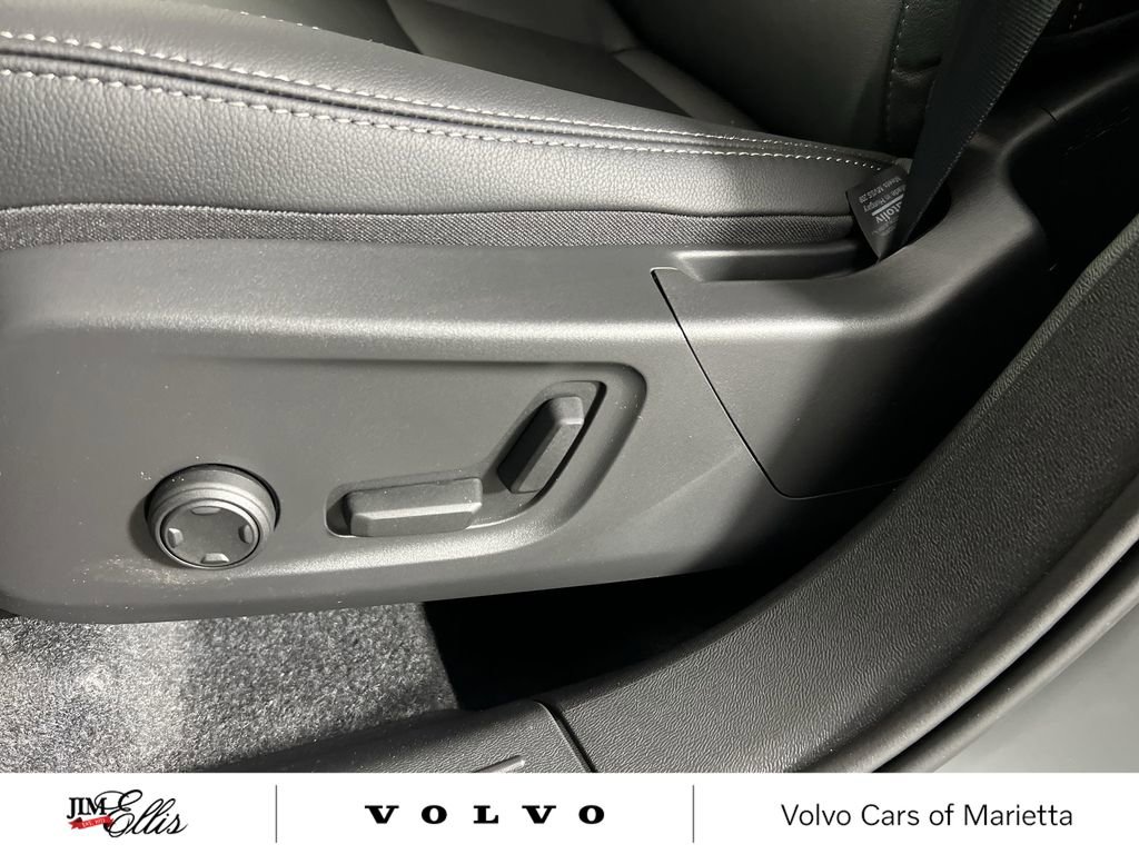 New 2026 Volvo XC40 B5 Core w/ Climate Package image 12