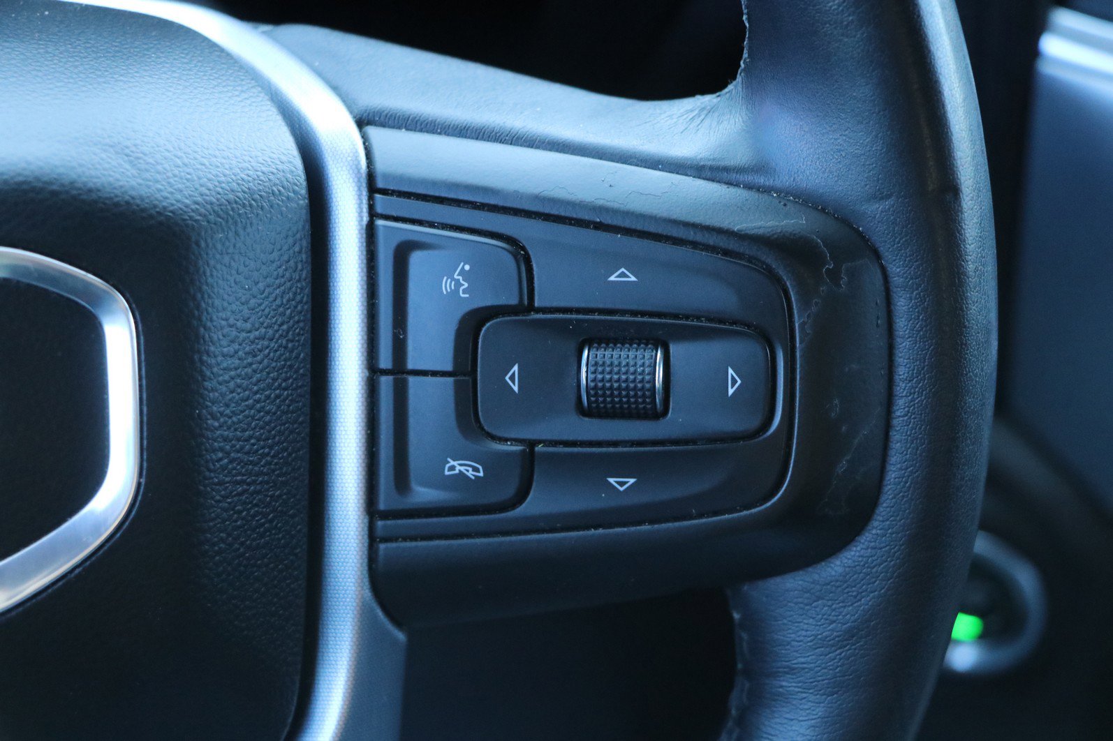 Used 2020 GMC Sierra 1500 SLE w/ SLE Value Package image 18