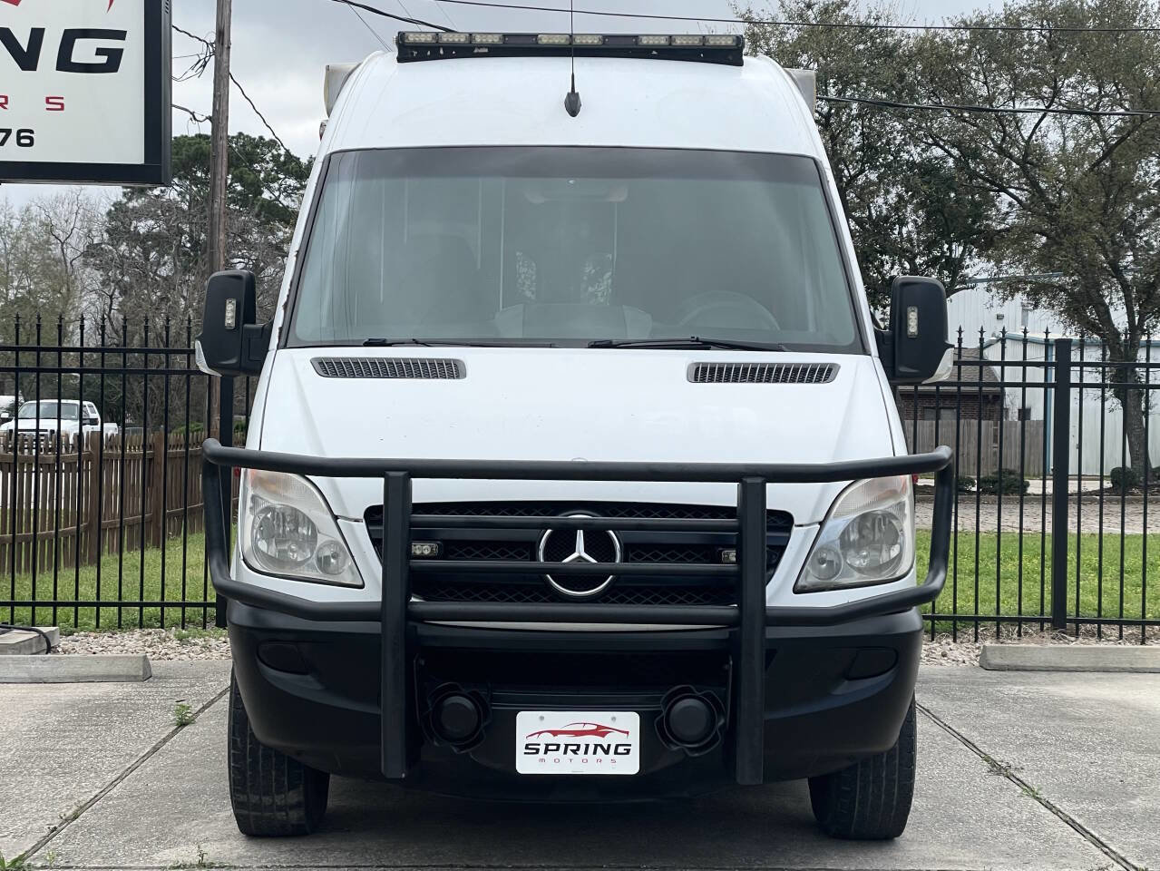 Used 2012 Mercedes-Benz Sprinter 2500 image 2