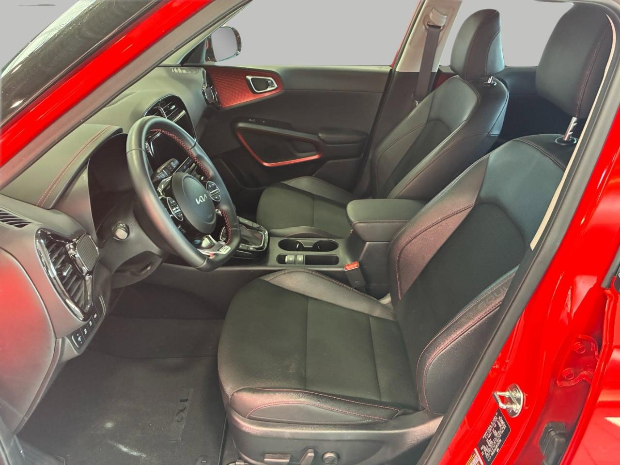 Used 2024 Kia Soul GT-Line w/ GT-Line Technology Package image 11