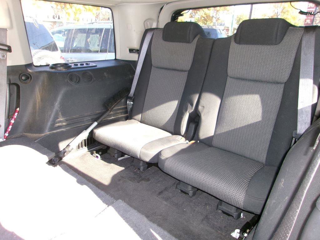Used 2010 Nissan Cube 1.8 S w/ Interior Designer Pkg FWD image 4